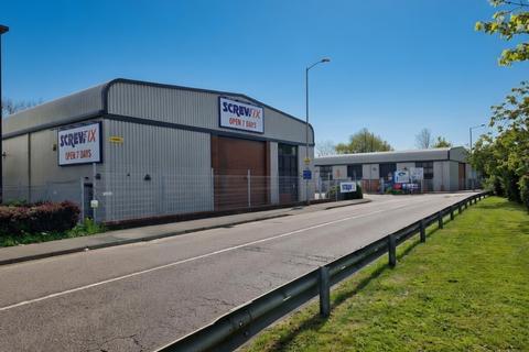 Distribution warehouse to rent, Transfesa Rd Paddock Wood TN12 6UT