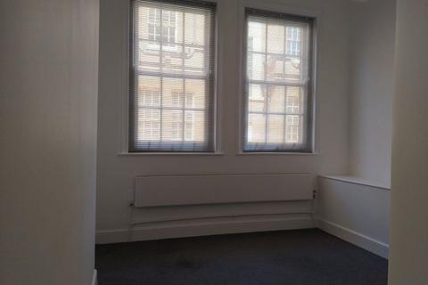 Office to rent, 3 Bluecoats Ave Hertford SG14 1PB