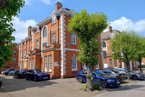 Office to rent, 3 Bluecoats Ave Hertford SG14 1PB