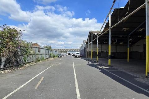 Warehouse to rent, Renwick Rd Barking IG11 0SB
