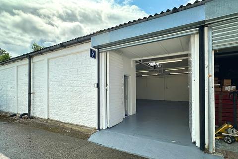 Industrial unit to rent, 16C Mimram Rd Hertford SG14 1NN