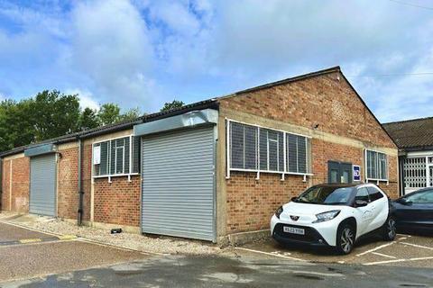 Industrial unit to rent, 16C Mimram Rd Hertford SG14 1NN