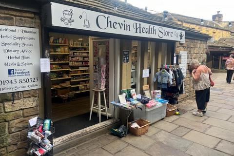 Retail property (high street) to rent, 10 New Inn Ct Otley LS21 3AJ