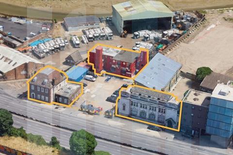 Office for sale, London E14