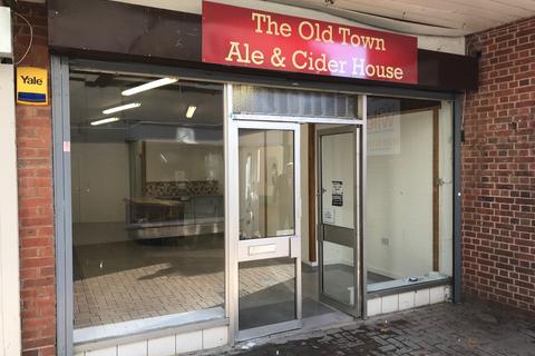 Retail property (high street) to rent, 4A Church Ln Banbury OX16 5LR