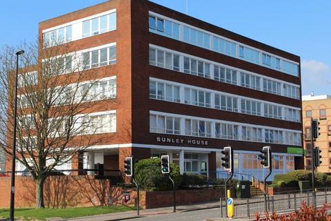 Office to rent, Oxford Rd Aylesbury HP19 8EZ