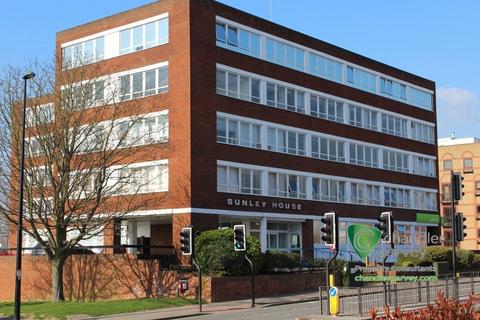 Office to rent, Oxford Rd Aylesbury HP19 8EZ