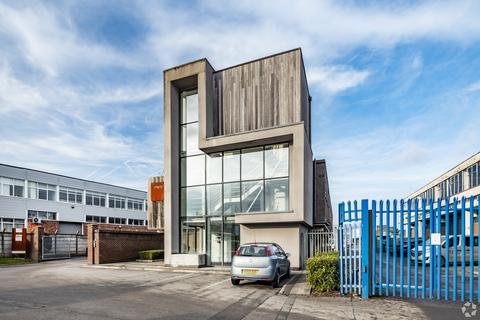 Office to rent, Ledson Rd Manchester M23 9GP
