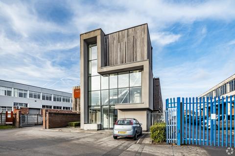 Office to rent, Ledson Rd Manchester M23 9GP