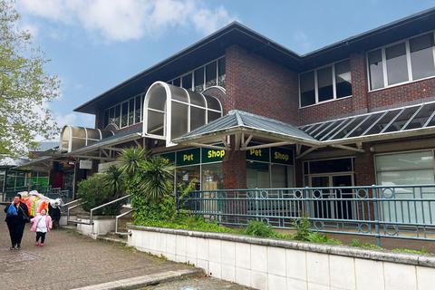 Office to rent, 4 The Mall Swanley BR8 7WL