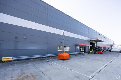 Warehouse to rent, Bircholt Rd Maidstone ME15 9YY