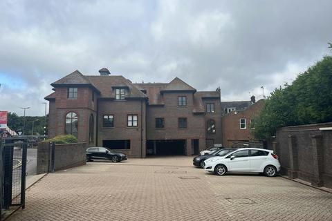 Office to rent, 5 Hill Ave Amersham HP6 5BB