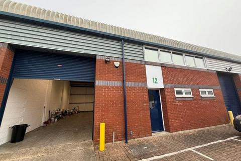Warehouse to rent, Southern Rd Aylesbury HP19 9EW