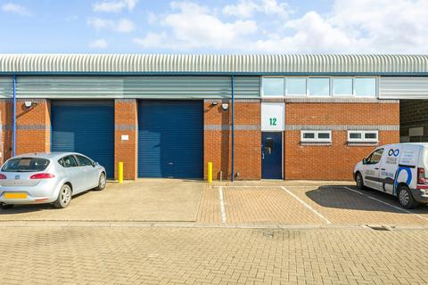 Warehouse to rent, Southern Rd Aylesbury HP19 9EW