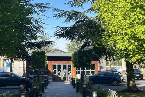 Office to rent, Fieldhouse Ln Marlow SL7 1HZ