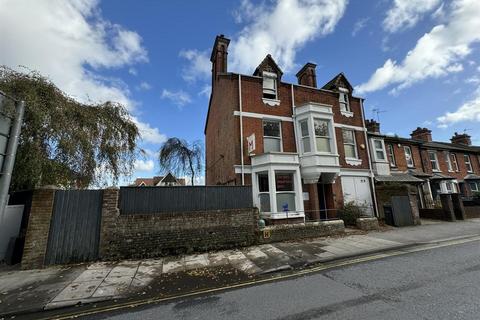 Retail property (high street) for sale, 123 Exeter St Salisbury SP1 2SG