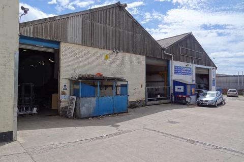 Industrial unit to rent, Wood Rd Kingswood BS15 8DT