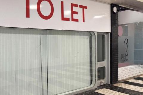 Retail property (high street) to rent, Birmingham Rd Sutton Coldfield B72 1YG