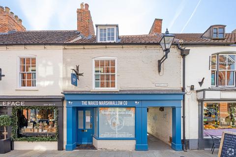 Retail property (high street) to rent, 38 Sincil St Lincoln LN5 7ET
