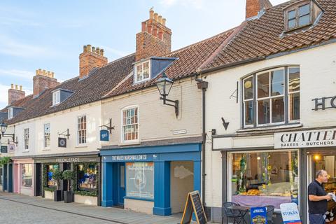 Retail property (high street) to rent, 38 Sincil St Lincoln LN5 7ET