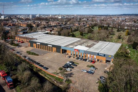 Warehouse to rent, 3-4 Fairfield Trade Park Kingston Upon Thames KT1