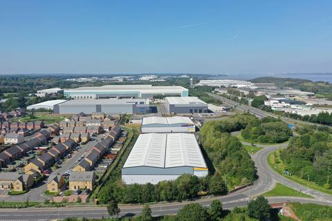 Distribution warehouse to rent, Rossmore Rd E Ellesmere Port CH66 1LU