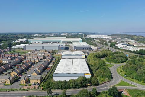Distribution warehouse to rent, Rossmore Rd E Ellesmere Port CH66 1LU