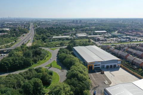 Distribution warehouse to rent, Rossmore Rd E Ellesmere Port CH66 1LU
