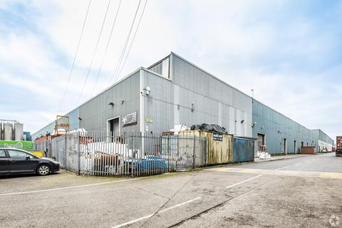 Warehouse to rent, Triumph Business Park Liverpool L24 9GQ