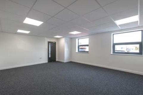 Warehouse to rent, Field Way Greenford UB6 8UN