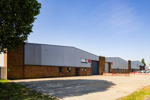 Warehouse to rent, Field Way Greenford UB6 8UN