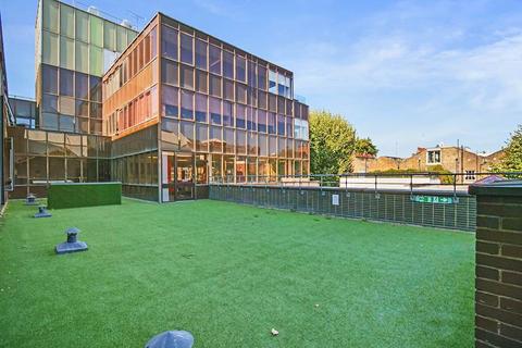 Office to rent, 168 Fulham Rd London SW10 9PR