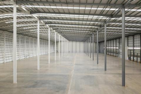 Warehouse to rent, Newlands Rd Slip End LU1 4AB