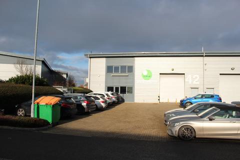 Warehouse to rent, Armstrong Rd London SE18 6RS