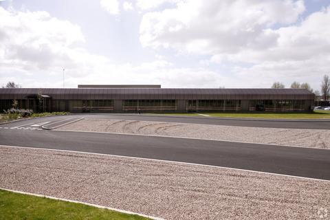 Research & development facility to rent, Castlegate Business Park Caldicot NP26 5YR