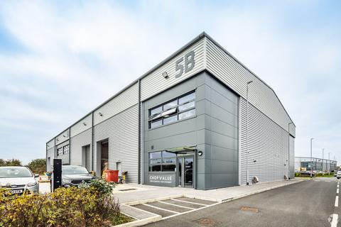 Warehouse to rent, Triumph Business Park Liverpool L24 9GQ