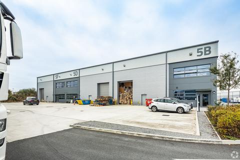 Warehouse to rent, Triumph Business Park Liverpool L24 9GQ