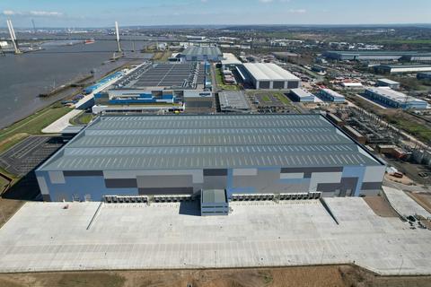 Distribution warehouse to rent, 350 The Power House Dartford DA1 5XU