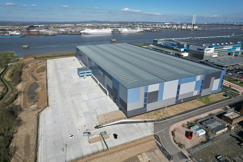 Distribution warehouse to rent, 350 The Power House Dartford DA1 5XU