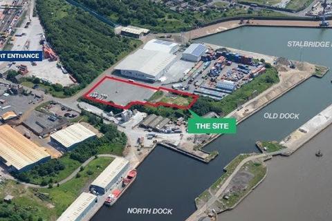 Land to rent, 2 Dock Rd Liverpool L19 2JW