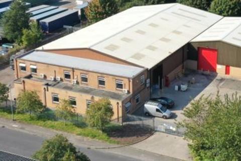Warehouse to rent, Toolbank House, Appleton Thorn Trading Estate Warrington WA4 4ST