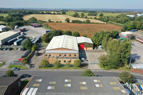 Warehouse to rent, Toolbank House, Appleton Thorn Trading Estate Warrington WA4 4ST