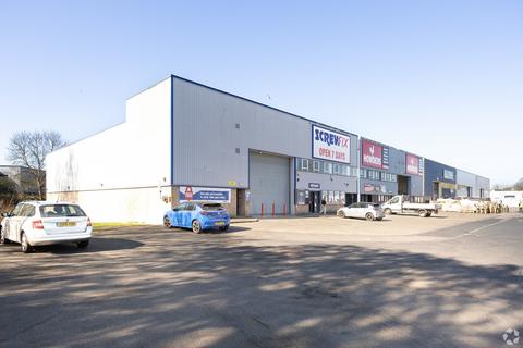 Industrial development to rent, 193-211 Vale Rd Tonbridge TN9 1SU