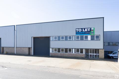 Industrial development to rent, 193-211 Vale Rd Tonbridge TN9 1SU