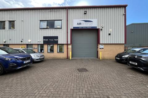 Industrial unit for sale, Mead Ln Hertford SG13 7UB