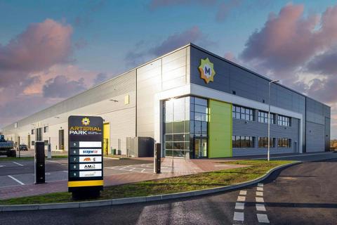 Warehouse to rent, Chelmsford Rd Rayleigh SS6 7FY