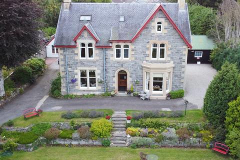 Hospitality for sale, Woodlands Ter Grantown On Spey PH26 3EY