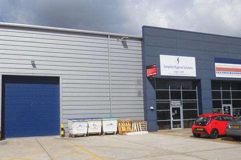 Warehouse to rent, 9-12 Third Ave Southampton SO15 0AD