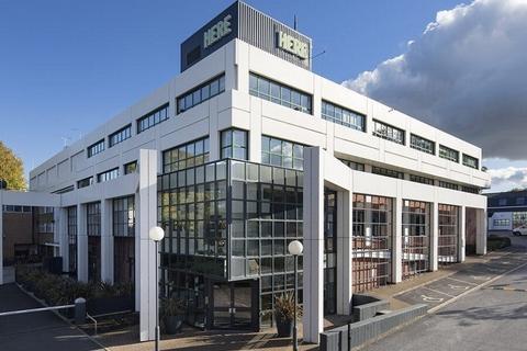 Office to rent, Bath Rd Bristol BS4 3AP