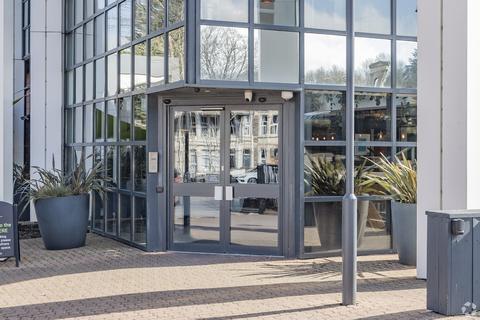 Office to rent, Bath Rd Bristol BS4 3AP